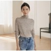 溫碧霞代言IRENENA服裝秋冬新款高領長袖打底衫